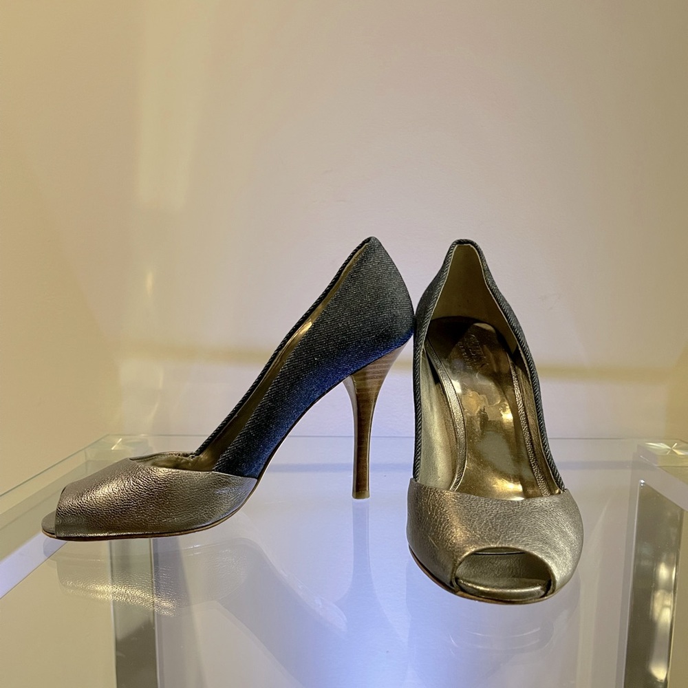 💎GUESS💎 peep toe heels. Jeans and leather. Size 7